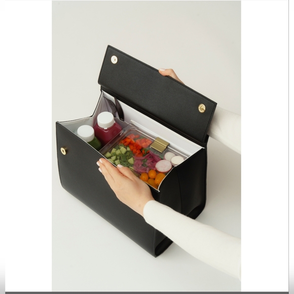 Modern Picnic Lunch Bag. - Picture 13 of 15